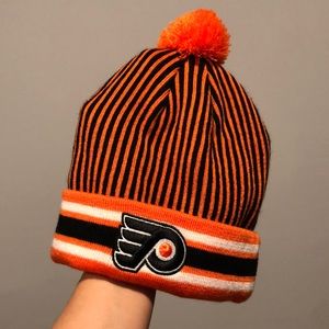 Philadelphia Flyers NHL Youth Striped Pom Pom Beanie